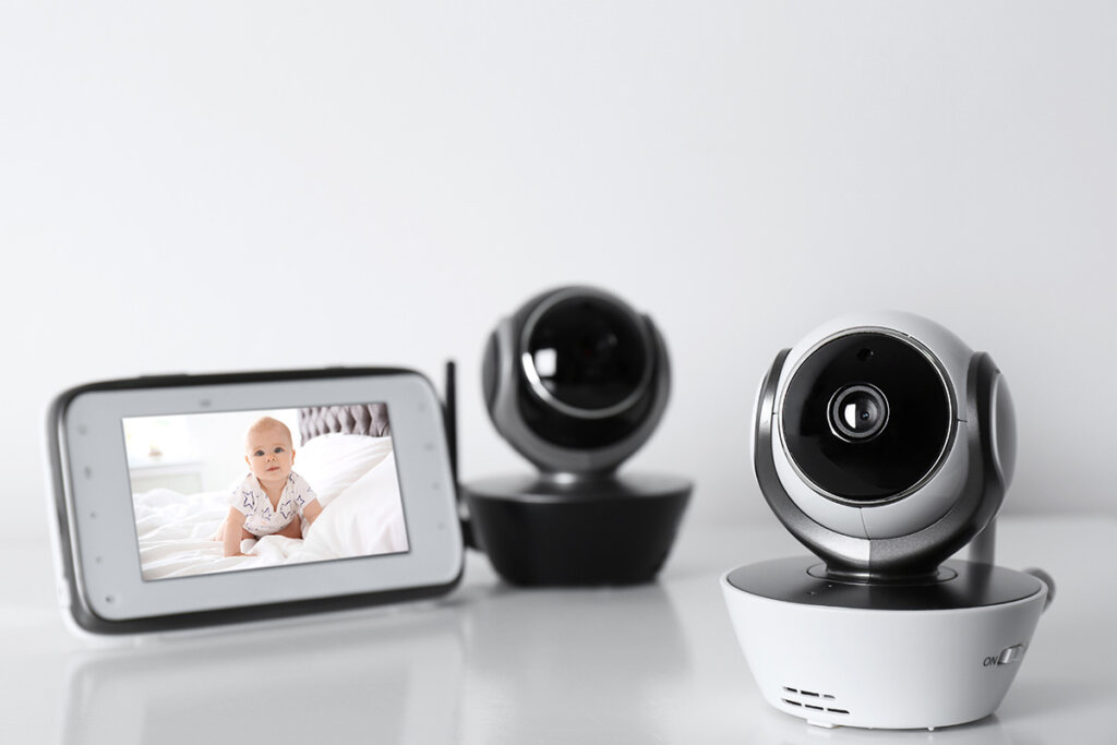 Telecamera e schermo del baby monitor