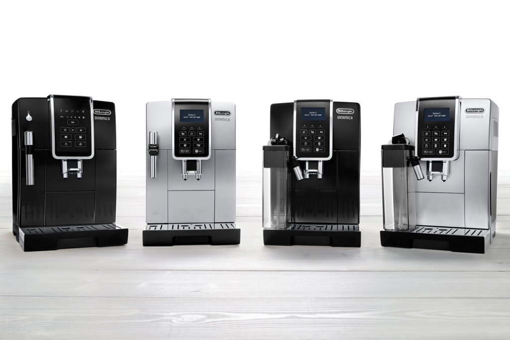 quattro macchine da caffè completamente automatiche DeLonghi