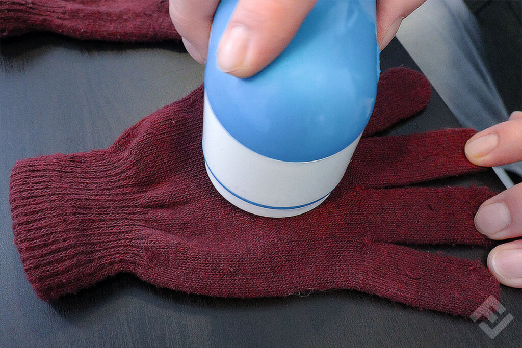 shaving_a_glove