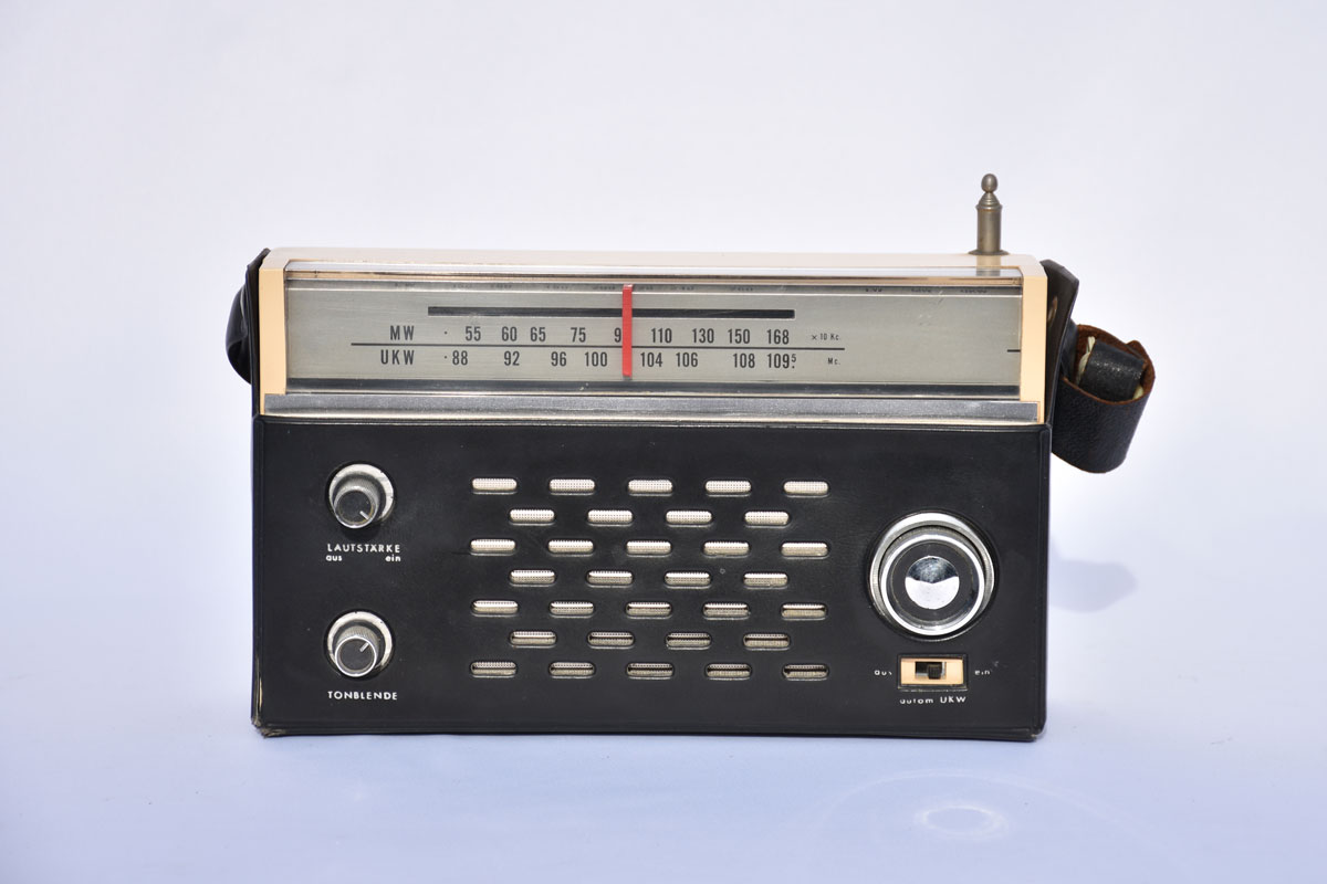 radio via internet vecchia radio dagli anni 60