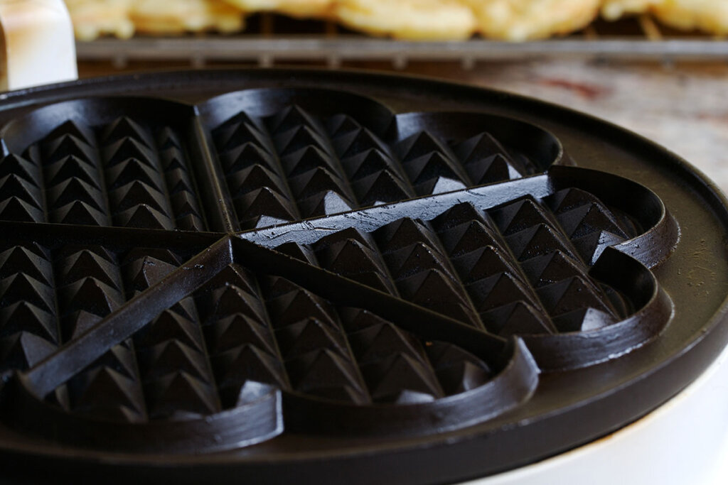 close_up_heart_waffle_iron