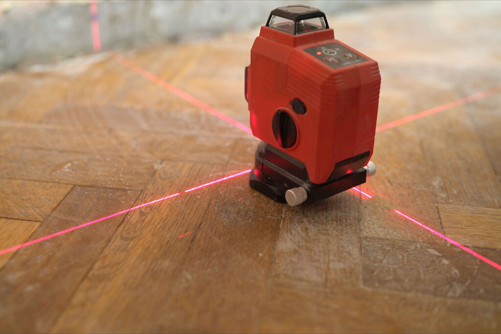 Indicatore di taglio laser sul pavimento